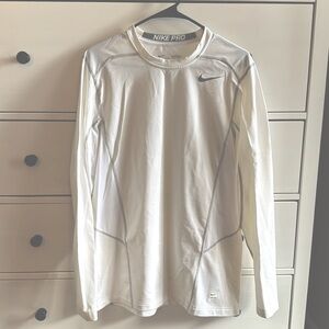 Nike Dri-Fit Long Sleeve Shirt Size (L)